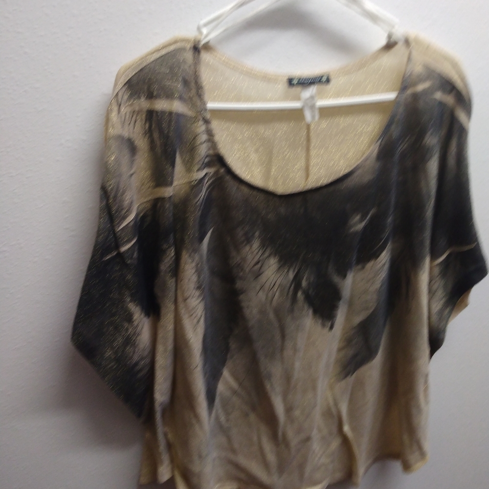 Gold feather printed Top